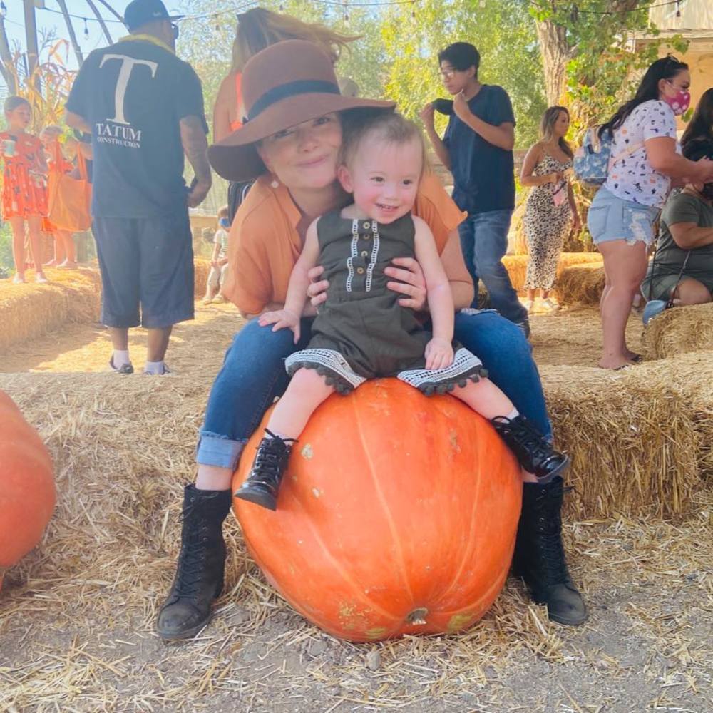 Meet your Posher, Lauren